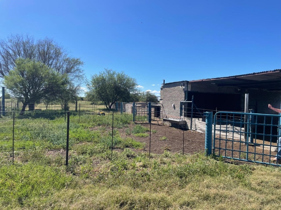 6 Bedroom Property for Sale in Bloemhof Rural North West